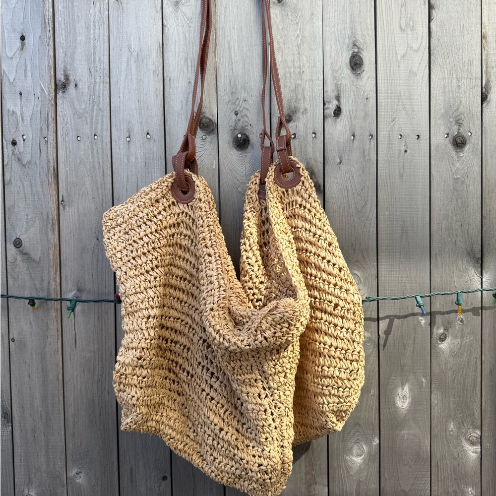 Giant straw beach tote